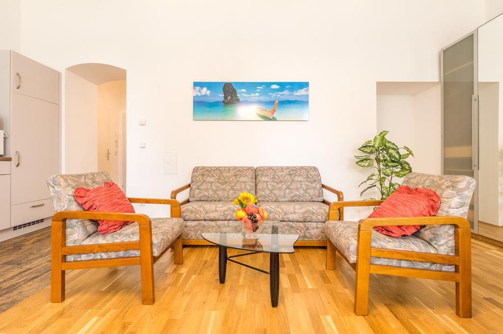 Goldfisch Apartment Am Augartenpark เวียนนา ภายนอก รูปภาพ